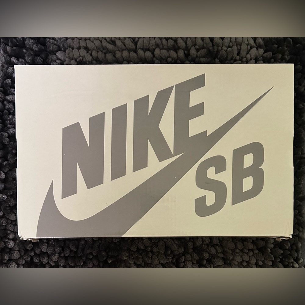 Nike TightBooth SB Dunk Low Pro Black and White Sneakers/Skateboard Shoes Size 8 - Picture 16 of 16